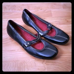Naturalizer Calva-1 Mary Janes unworn